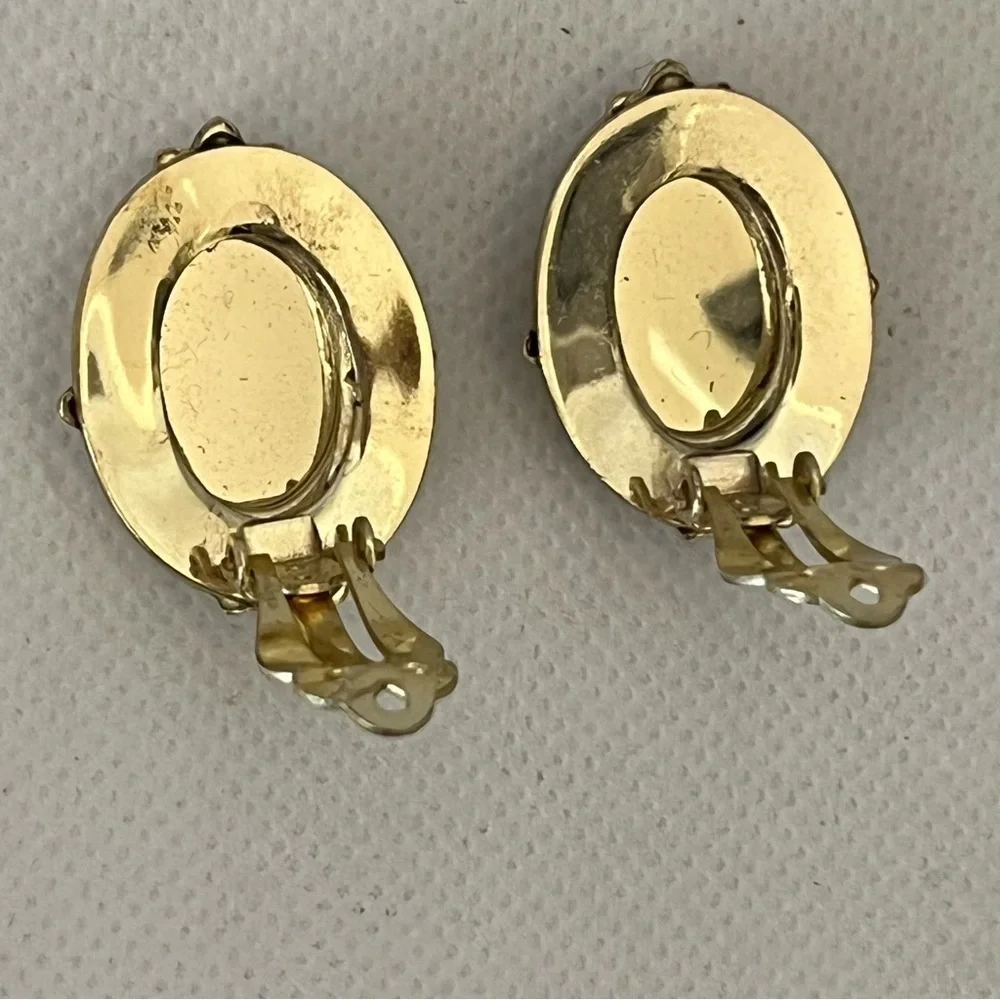 Vintage Whiting & Davis Iridescent Gold Tone Clip On Earrings